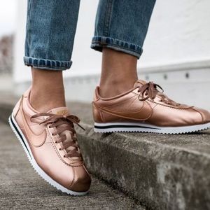Nike Cortez SE GS size 6.5y Rose gold